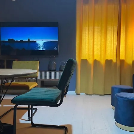 Luxro קרוטונה